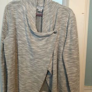 long sleeve sweater in gray and silver